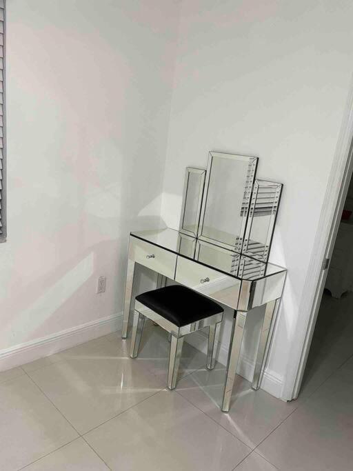 Modern Miami Oversized 3 Bedroom In Central Location Exteriör bild