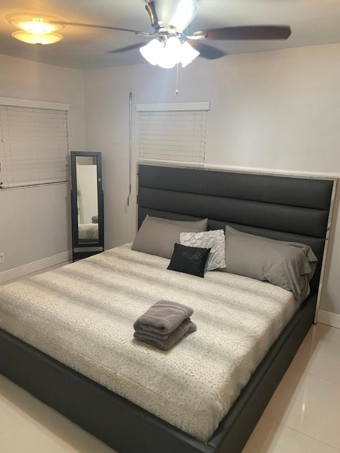 Modern Miami Oversized 3 Bedroom In Central Location Exteriör bild
