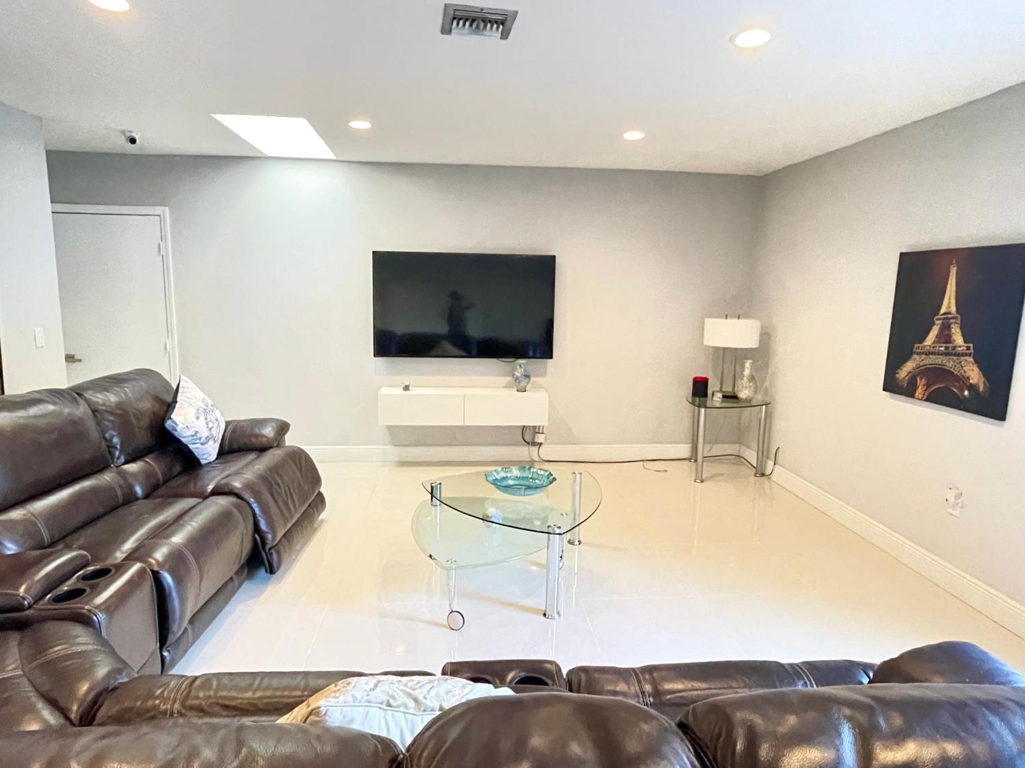 Modern Miami Oversized 3 Bedroom In Central Location Exteriör bild