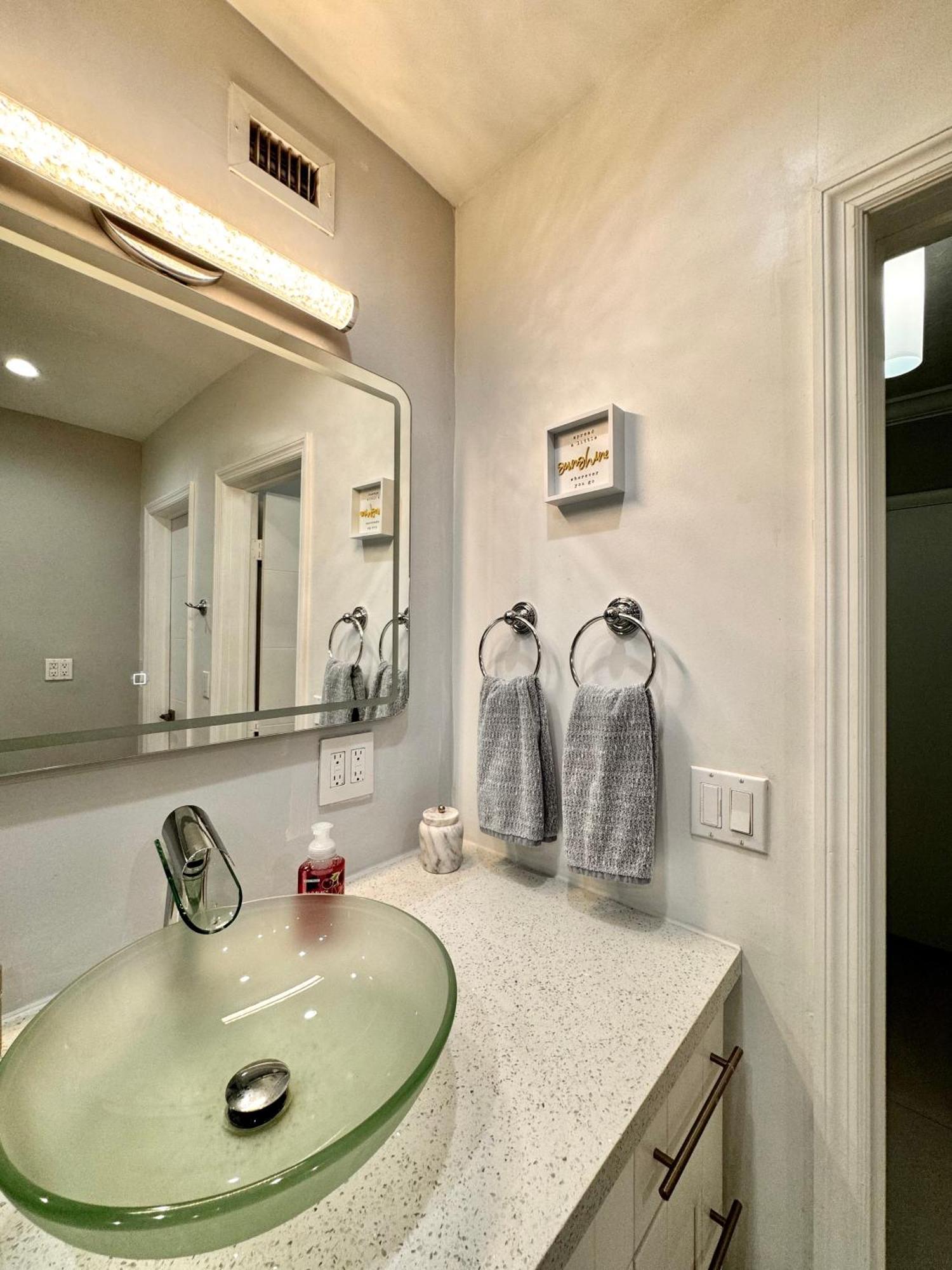 Modern Miami Oversized 3 Bedroom In Central Location Exteriör bild
